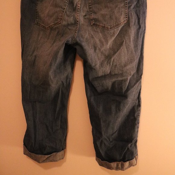 F21+ Cropped Cuffed Ripped Jeans - Picture 12 of 14